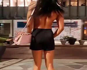 Erotic Female Bodybuilder Babe Flexes Muscles Up Close