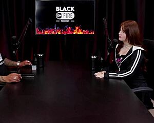 gosta de ser dominada, sem problemas familiares e nao curte gravar masturbacao angel bloomm no vestidinho vermelho transparente