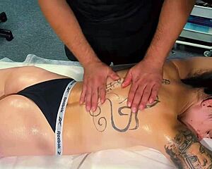 Tattoo girl begs masseur to fuck her pussy after steamy massage!