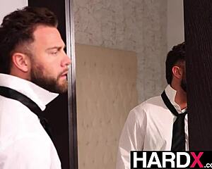 Blonde Addison's Wardrobe Malfunction Leads to Sensual Big Dick Ride!