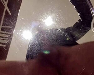 sborrata sexy con gemiti perversi pisciata e giubbotto pelle sega sporca!!