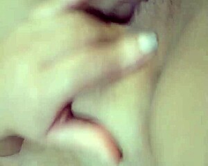 hey you wanna see this gordinha gozar hard com lovense toy parte 1 de 4??