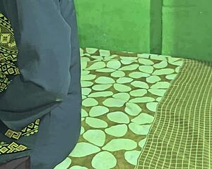 Boyfriend Fucks Sexy Indian Girlfriend Doggy Style