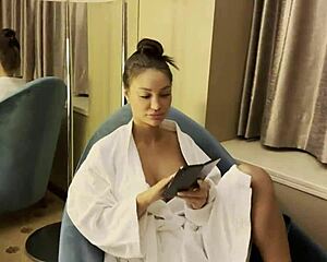 Amateur girlfriend's big ass takes my cock better than boyfriend's ever could outdoors