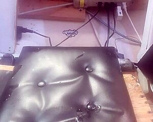 bottle deep in my huge ass feels so good 😈🍾