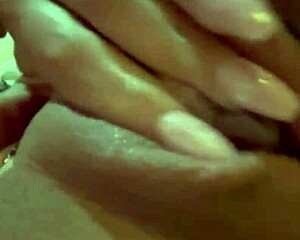 watch my juicy latina pussy toy fucked 😍🔥