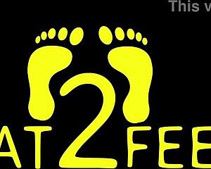 perverted Tampa Doctor Sniffs Raven Rogue's Feet And Socks While Oiling Her Up On Beat2Feet