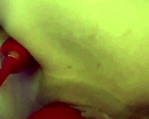 Vibrator Buzzes Juicy Clitty Till Muscular Tattoo Babe Finishes Hard