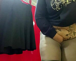 😈 horny bbw stuffs dildo deep in her wet hole while masturbating in fitting room!