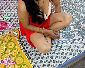 Indian bhabhi gets Christmas creampie doggy on bed 🎄🍆💦