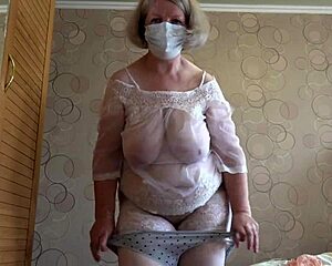 omg look at this mature bbw trying on white panties 😍 shaking her huge pawg ass like crazy!