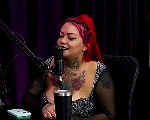 você prefere pau pequeno e grosso safada mostra peitos transparentes renata gomes