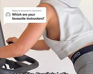 Whoa girl nipslip flashes nipples downblouse during workout!