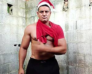 yuri gaúcho's massive brazilian bear cock explodes in santa parody cumload