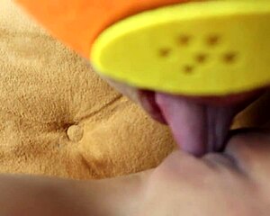 high school pussy licked hard by hungry tongue new241new