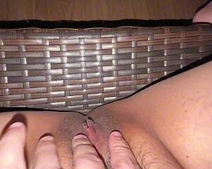 cewek nakal mahasiswi indonesia pamer toket besar sambil main memek