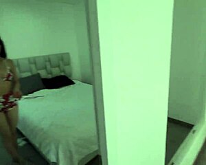 sexy trailer model hooks up with photographer after photoshoot