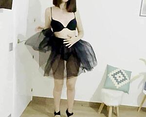 esta madurita french milf loves teasing her huge homemade bisexual boobs