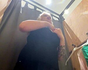 whoa that beautiful stepmom's huge tits and pierced nipples popping out in the store dressing room 😍🔥