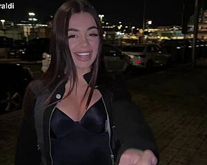 fucking martina smeraldi's wet pussy feels amazing