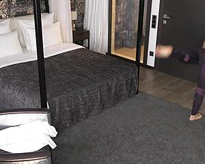 Sporty Babe's Skinny Ass Gaped in Homemade Rough Face Fuck!