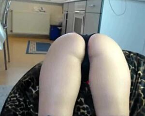 this cute webcam girl sexydea can't stop flashing her perky boobs live for everyone watching