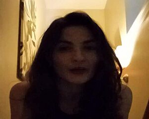 mollyjanexxx update 4 backstage as she tries explaining her housewife routine aug 15