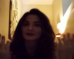 mollyjanexxx update 4 backstage as she tries explaining her housewife routine aug 15