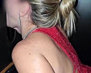 o corno levou pra glory hole e eu fiz a festa com varios ali