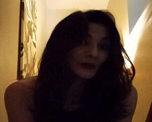 mollyjanexxx update 4 backstage as she tries explaining her housewife routine aug 15