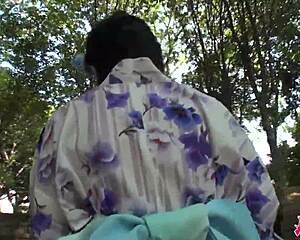 kimono-clad japanese babe sucks cock outdoors fingering to orgasm uncensored