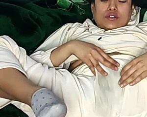 waking up horny i squirt so hard it feels amazing