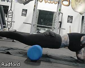 hot muscle milf mummy works out slutty at gym mummification