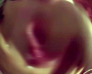 Blondie Deepthroats with Passionate Emotion