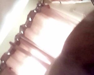 Oakfoxxyv shakes mature ass wildly with toy in update 4 action packed shaking frenzy!