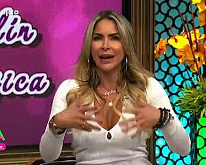 aylin mujica flashes marked nipples huge ass in tight miniskirt upskirt tease