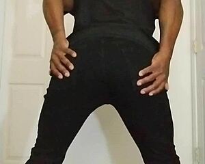 wanna stretch this ass with me during workout joi? join free now
