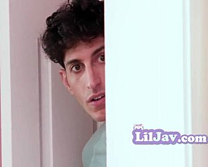 dare you trick this asian teen's virgin ass live?