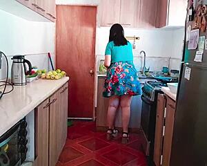 Stepmom's Sexy Kitchen Cooking Ignites Rough Fuck!