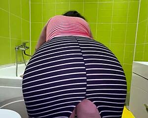 i took stepmom's fat ass in toilet she flashed her huge tits damn