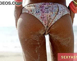 Hey beach hottie in that bikini, looking super fine out here 😍🌊