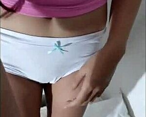 damn i snuck up on stepsis follo her tight rosada ass almost got caught