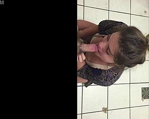 i met her on myhornyfriend chat she gave perfect bath blowjob