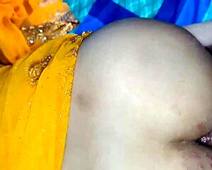 Daughter-in-law bursts into father-in-law's room for dirty Hindi talk sex