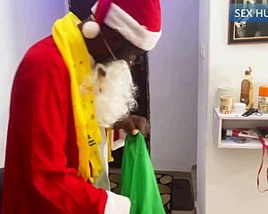 Santa stuffs petite ebony's big clit pussy hardcore 🎅🏾🔥😈