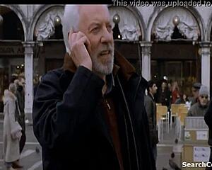 damn, charlize theron's tits look insane in the italian job