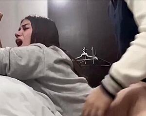 FLACA PETITE 18+ HORNY RIDES MY COCK NONSTOP UNTIL I EXPLODE IN HER TIGHT COÑO