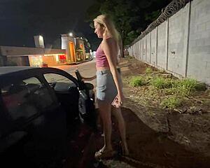 essa novinha nao perdeu tempo... caiu de boca no pau desse nego no carro!! video no red