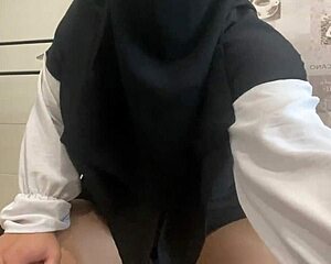 watch this syrian milf rub her wet panties over that hairy pussy solo