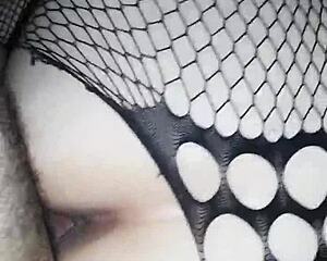 damn that big ass mexican latina bends over and paints my cock with her mouth